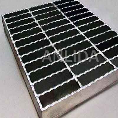 Metal Grating