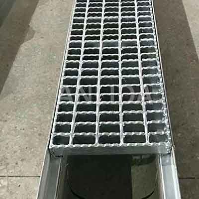 Metal Grating